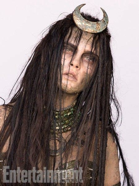 Suicide Squad: Cara Delevingne Transforms into Enchantress | Collider