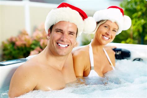 How to throw the perfect Christmas hot tub party for your family