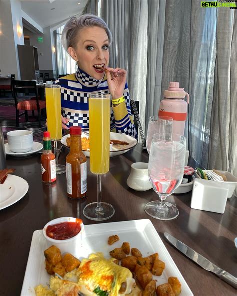 Caitlin V Wiki, Biography, Age, Gallery, Spouse and more