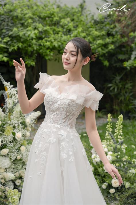 Camile Minimalist Dress - Simple Yet Elegant Wedding Party Dress