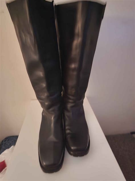 Racine/ Kenosha Buy, Sell, Trade | BLACK LEATHER SQUARE TIP BOOTS FOR