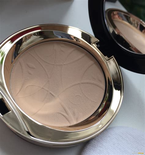 Отзыв про Минеральная матирующая компактная пудра Eveline Cosmetics ...