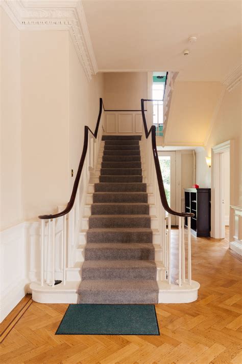 Bell House, London, SE21 - Large Manor House Location - SHOOTFACTORY