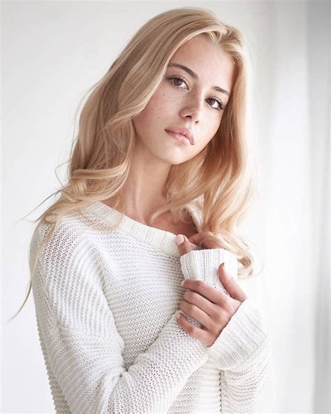 Анна Михеева (45 фото)