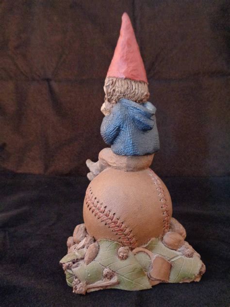 tom clark retired gnomes 2