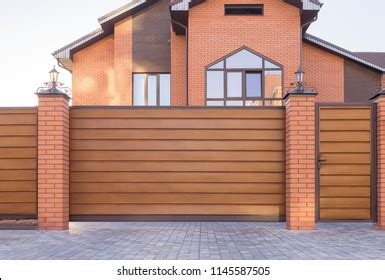 7,214 Sliding Gate Design Images, Stock Photos & Vectors | Shutterstock