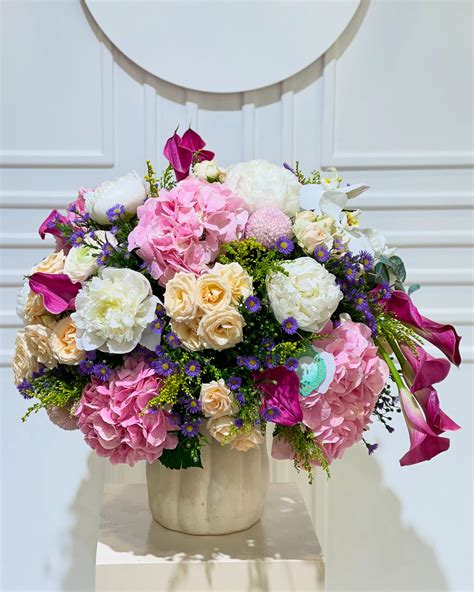 ‎Tiffany Flowers تيفاني للزهور‎ | Surprise your loved one with our