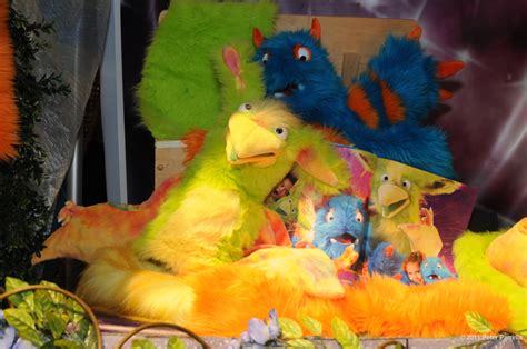 Late Late Show Faves – Folkmanis Puppets @ Toy Fair 2011 | skeletonpete.com
