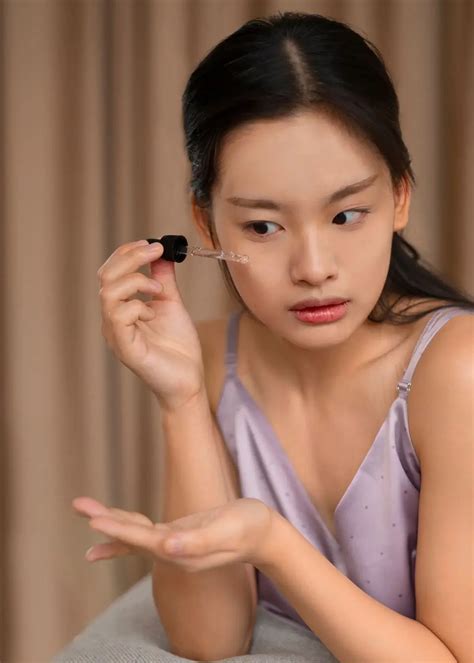 Why Korean retinol known for its effectiveness in skincare?