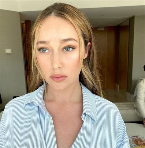 alycia debnam carey single  truth    actress