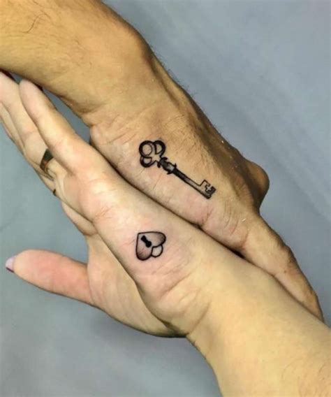 Fotos De Tatuagens De Casais - Tatuagens de casal: 8 desenhos para tatuar com o seu amor