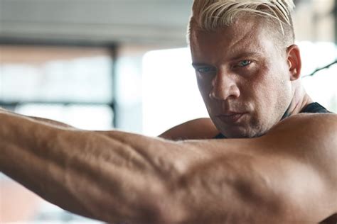 Arm Blaster Workout: How To Get Bigger Arms