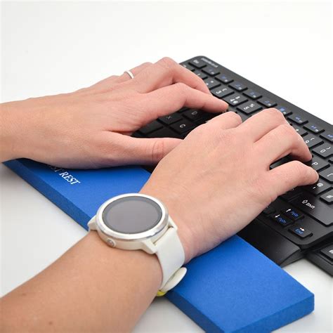 relax wrist rest short  posturite