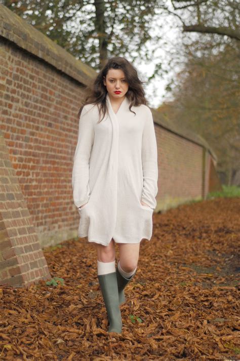 Brionie W : r/LadiesofMetArt