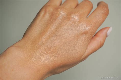 Сиять! SHIK Over The Moon Glow Body Foundation - хайлайтер для тела ...