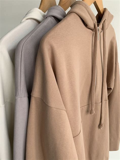Свитшот на замке с капюшоном | Fashion, Couture, Save