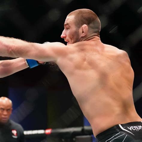 MMA Twitter reacts to Sean Strickland's stunning TKO finish at UFC ...