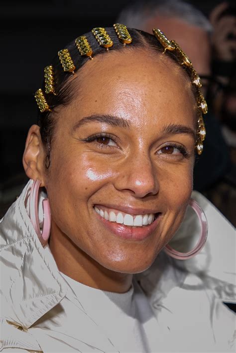 Alicia Keys Partners With e.l.f. To Launch New Beauty Brand - Essence