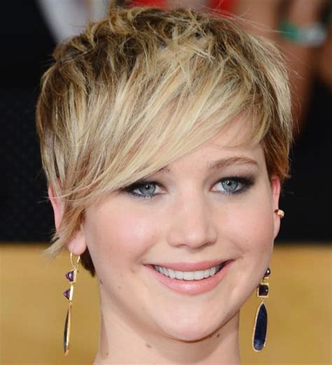 Frosted tips Blonde color ideas for women - AskHairstyles