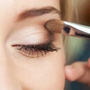 The Look That Men Find Most Attractive - ZergNet