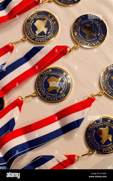 awards   outstanding texas community college students