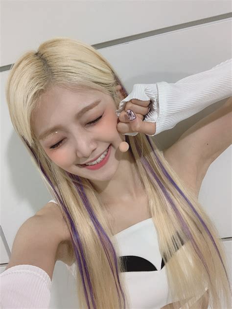 210603 Onda Twitter Update (EVERGLOW) | kpopping