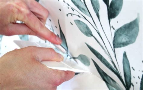 how to install pre-pasted wallpaper