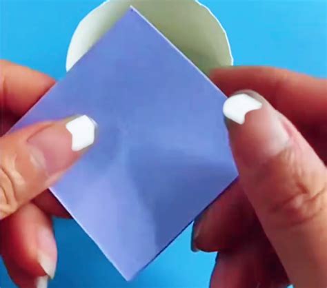 Easy DIY Paper Rose Tutorial - iGOODideas.com