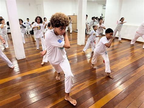 Escolas Em Arraial Do Cabo - Capoeira entra em cena nas escolas de Arraial do Cabo durante esta ...