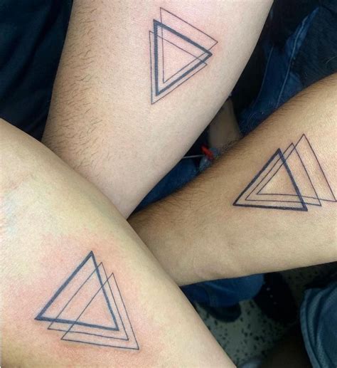 Tattoo • Подборка тату: Треугольник на руке (41 фото)