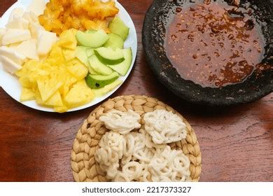 200 Lotis Buah Images, Stock Photos & Vectors | Shutterstock