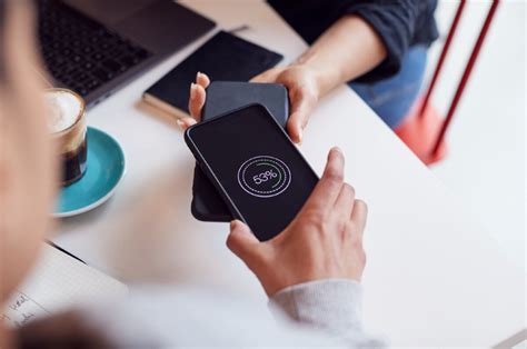 6 лучших PowerBank с беспроводной зарядкой - Рейтинг 2024 года