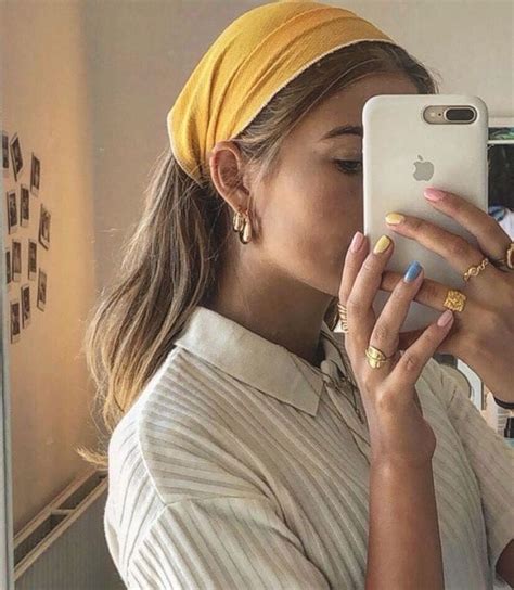 Pin by Aleksandra on Стиль | Bandana hairstyles, Scarf hairstyles, Hair ...