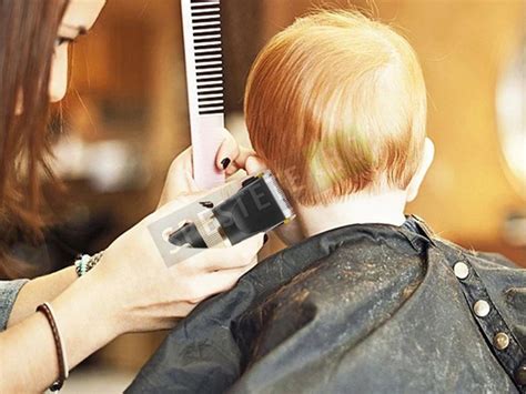 Професионални машинки за подстригване и оформяне от Spestete.bg