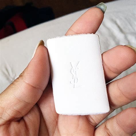 Product Review // YSL Touche Eclat Blur Primer & Blur Perfector - That ...