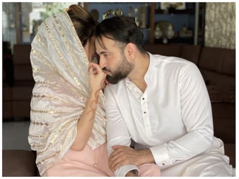irfan pathan trolled  shared  beautiful photo   wife safa