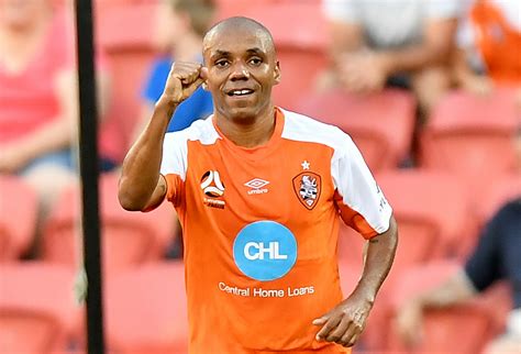 returning hero henrique fires roar  mariners  leagues