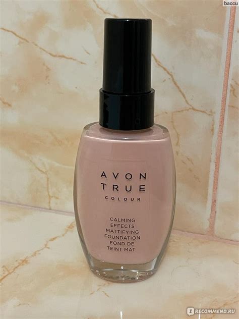 Тональный крем Avon Calming effects матирующий для лица с успокаивающим ...