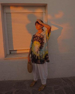 15 Tie-Dye-Shirt Outfits You Will Actually Like | Who What Wear