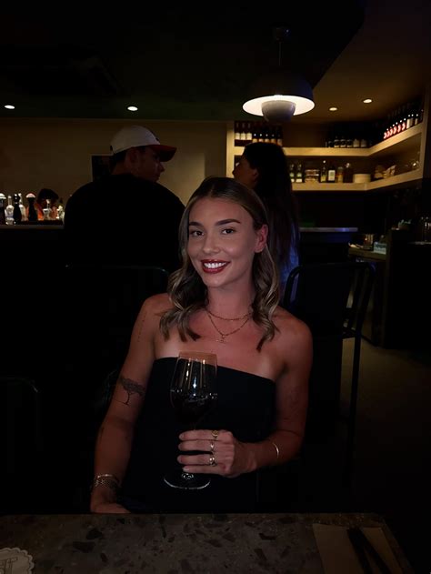 Amelia Cooke (@amelia.cooke) • Instagram photos and videos