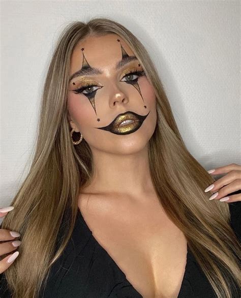 Clown Halloween makeup | Halloween makeup clown, Amazing halloween ...