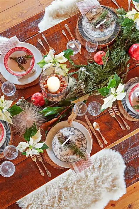 20 Cheap DIY Christmas Centerpieces That Are Stunning for Less