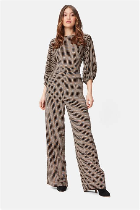 Traffic People: Women's Floral Dresses, Tops & Jumpsuits
