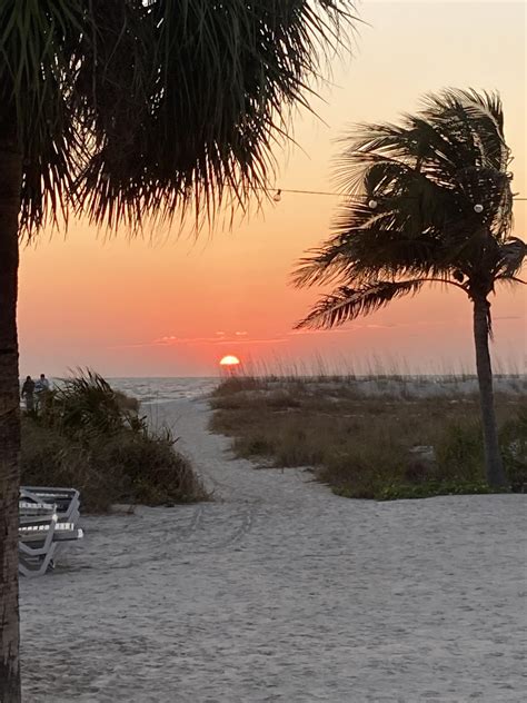 Sunset on Treasure Island : r/florida