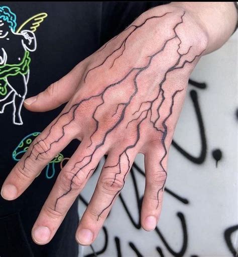 matching tat with luke ⚡️ в 2023 г | Тату для парня, Тату с молниями ...