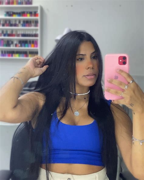 Larissa Silva (@ixlarii) • Instagram photos and videos