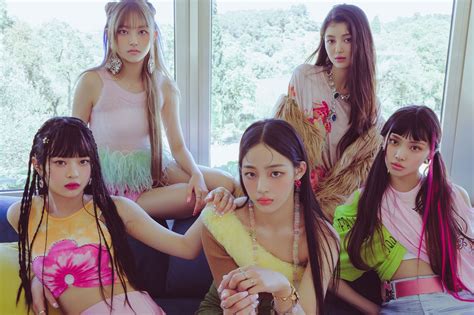 K-Pop Rookie NewJeans Announces 'OMG' Comeback | Hypebae