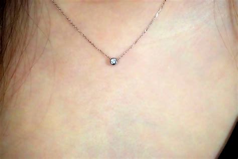 Сребърно колие с диамант - www.janetjewels.com