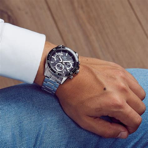 ЧАСОВНИК CASIO EFR-552D-1AVUEF | CASIO G-SHOCK