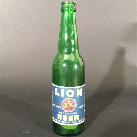 Lion Beer at Breweriana.com